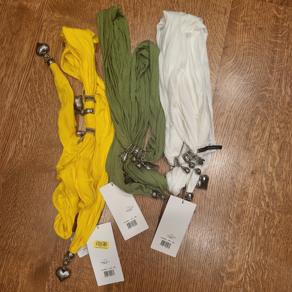 I.c by Connie k brand new scarves 3